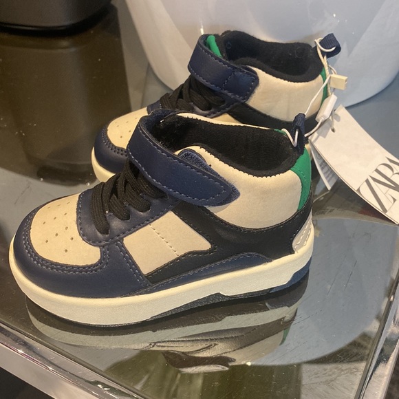 Zara boys running shoes - Picture 3 of 7
